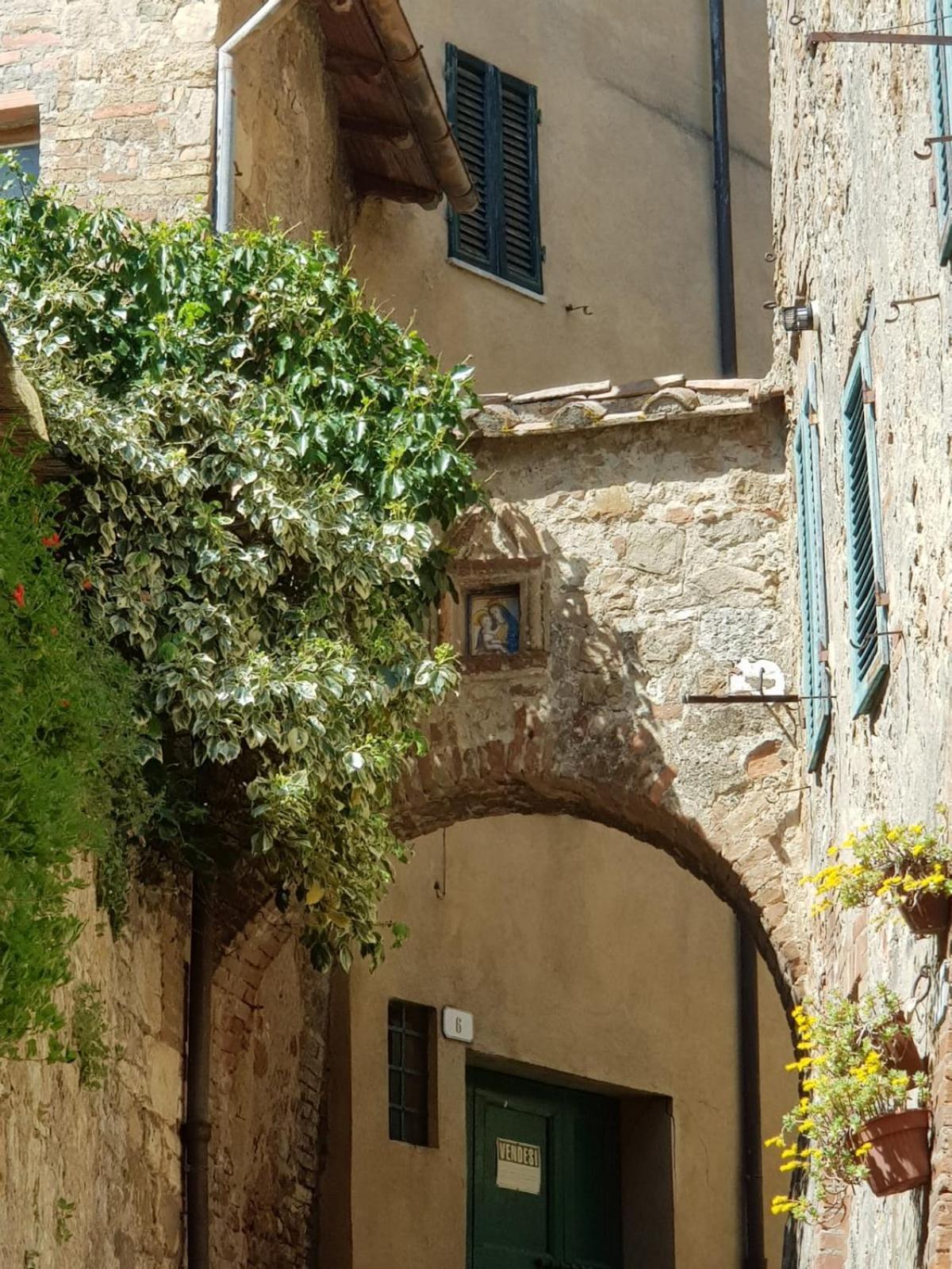 Palazzetto Del Pittore San Quirico dʼOrcia Exterior foto